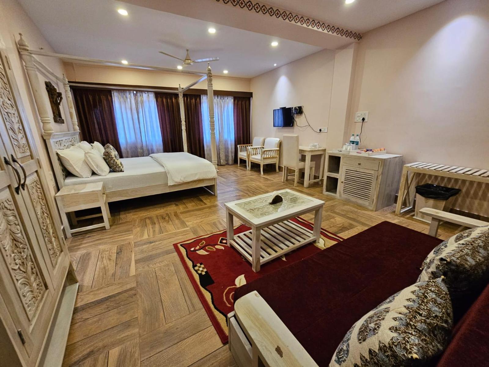 Khamma Heritage Jodhpur  Bilik gambar