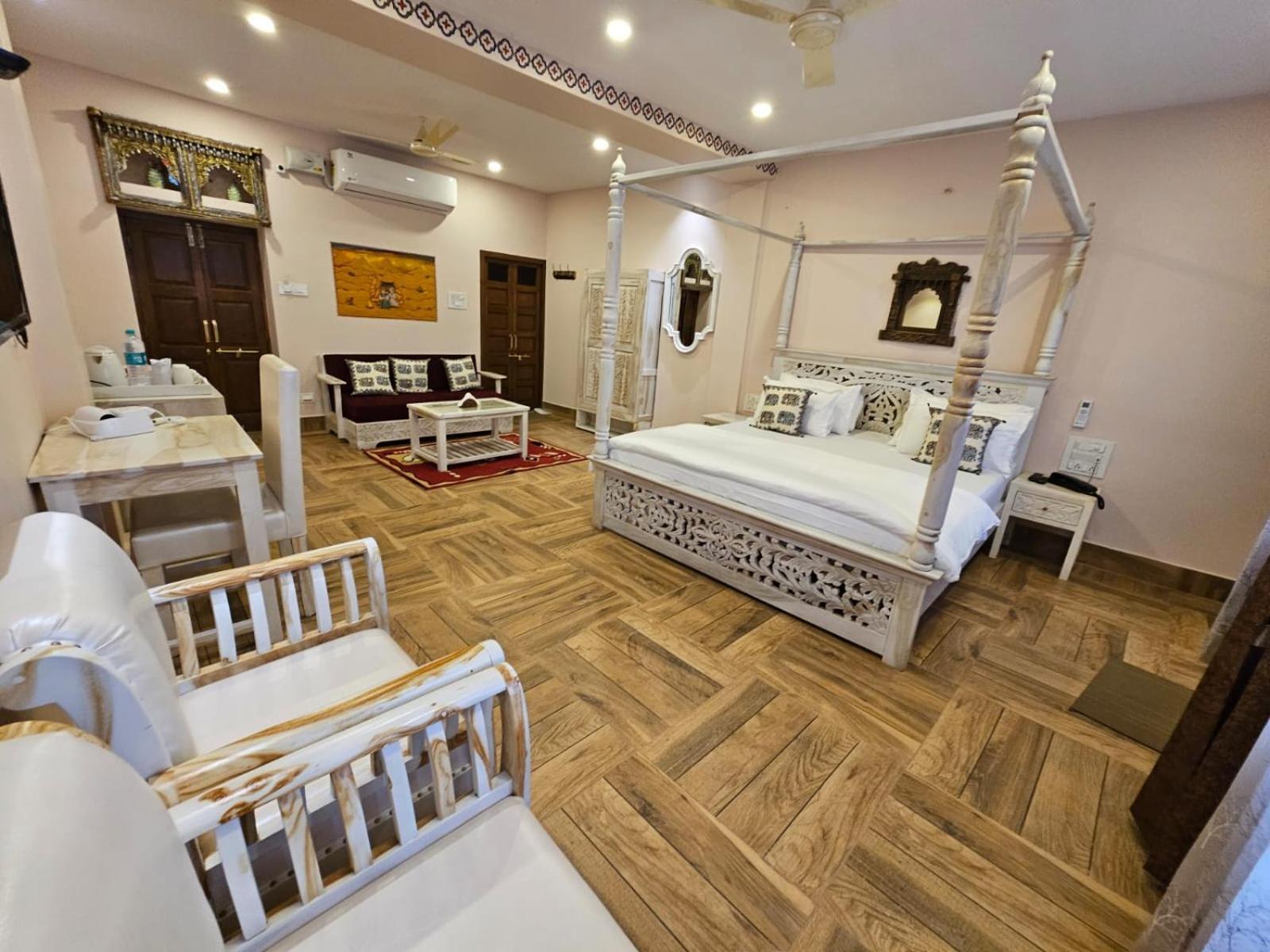 Khamma Heritage Jodhpur  Bilik gambar